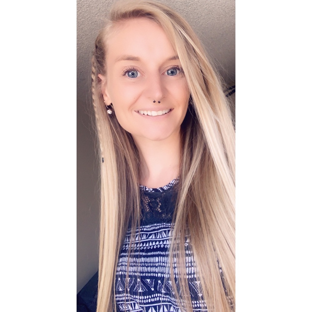 Meet your Posher, Mikayla